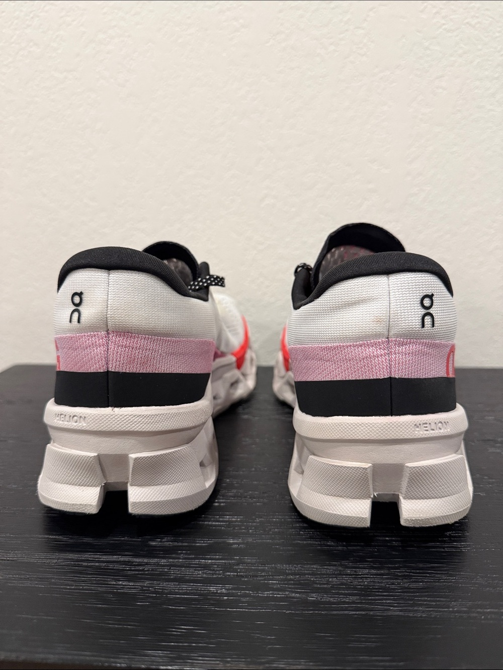 On Cloud Cloudmonster Running Women’s Size 9.5 White Red Black - Picture 7 of 11